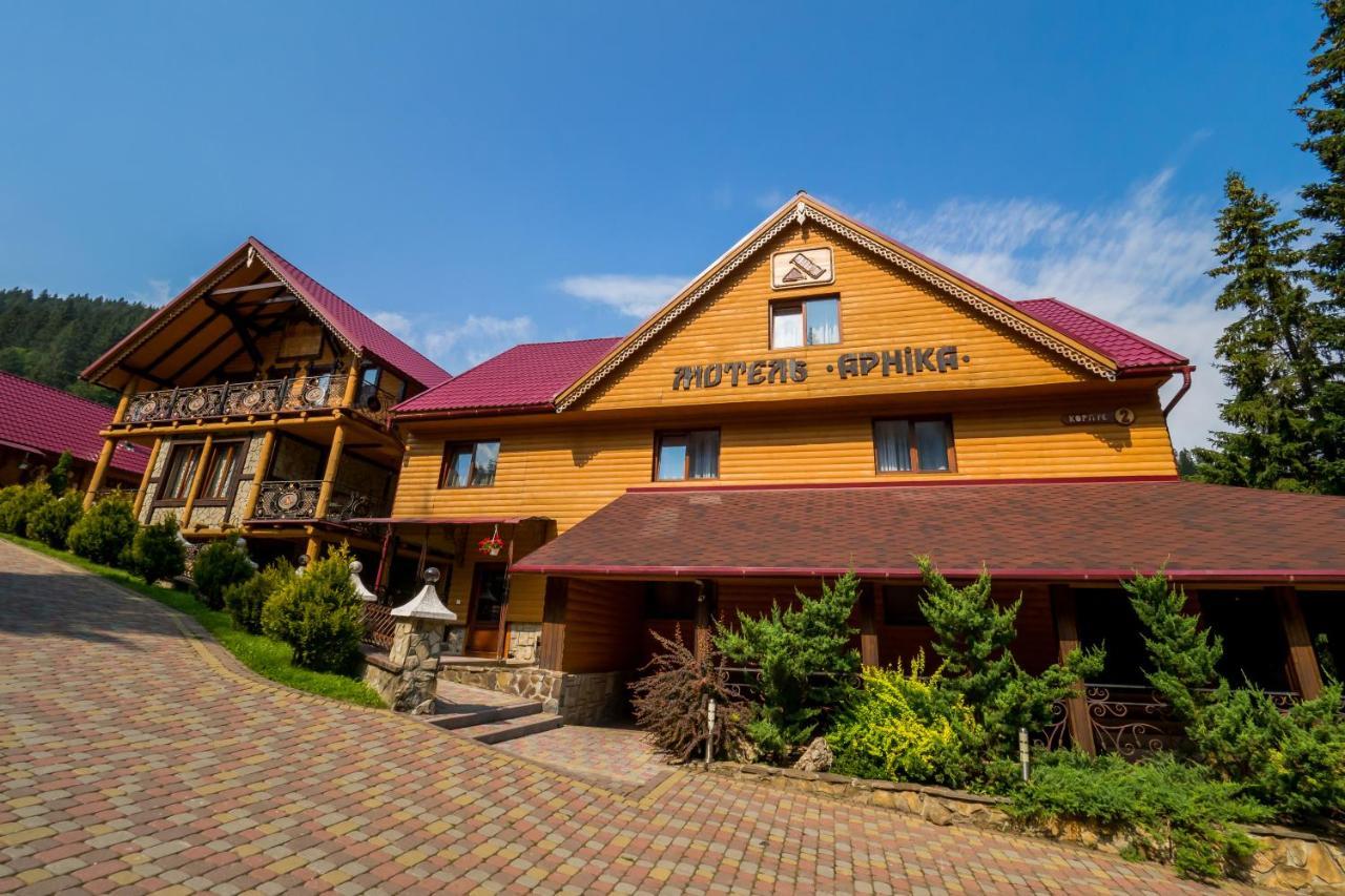 Hotel Арніка Synevyrsʼka Polyana Exterior foto