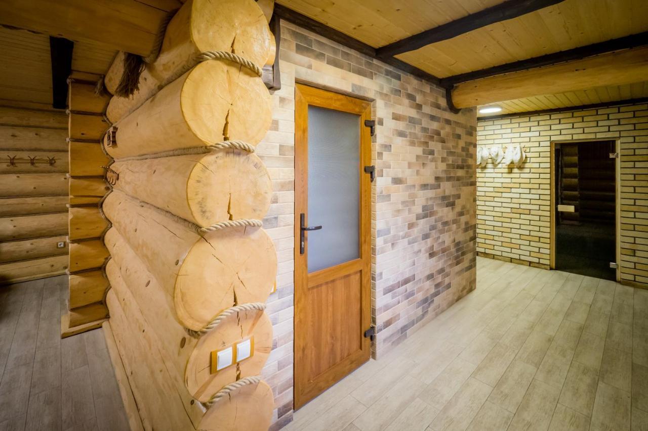 Hotel Арніка Synevyrsʼka Polyana Exterior foto